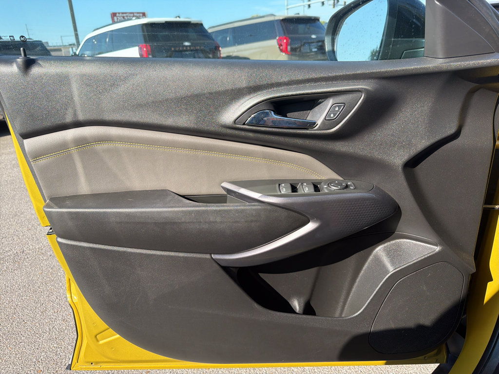 Used 2024 Chevrolet Trax ACTIV w/ Sunroof Package FWD image 37