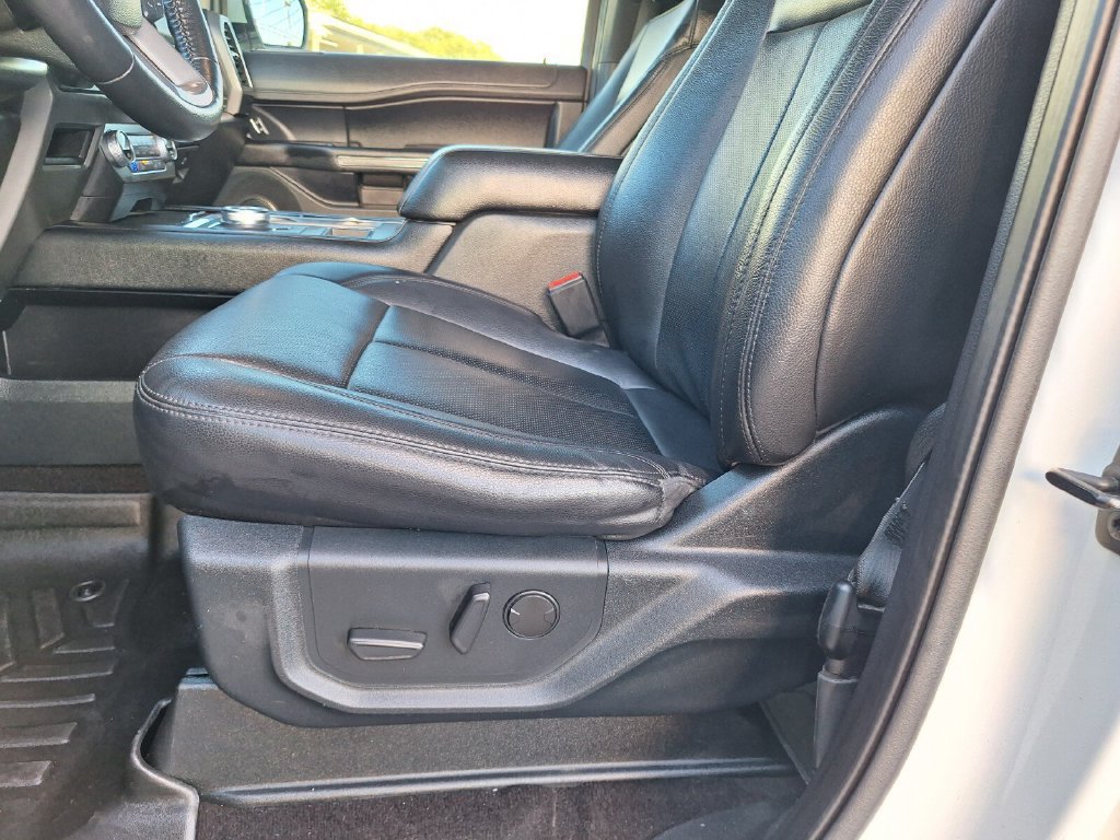 Certified 2021 Ford Expedition Max XLT RWD image 32