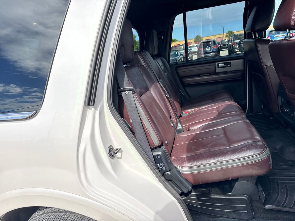 Certified 2017 Ford Expedition Platinum RWD image 27