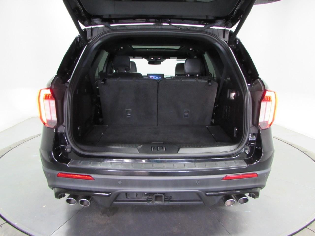 Certified 2025 Ford Explorer ST AWD/4WD image 11