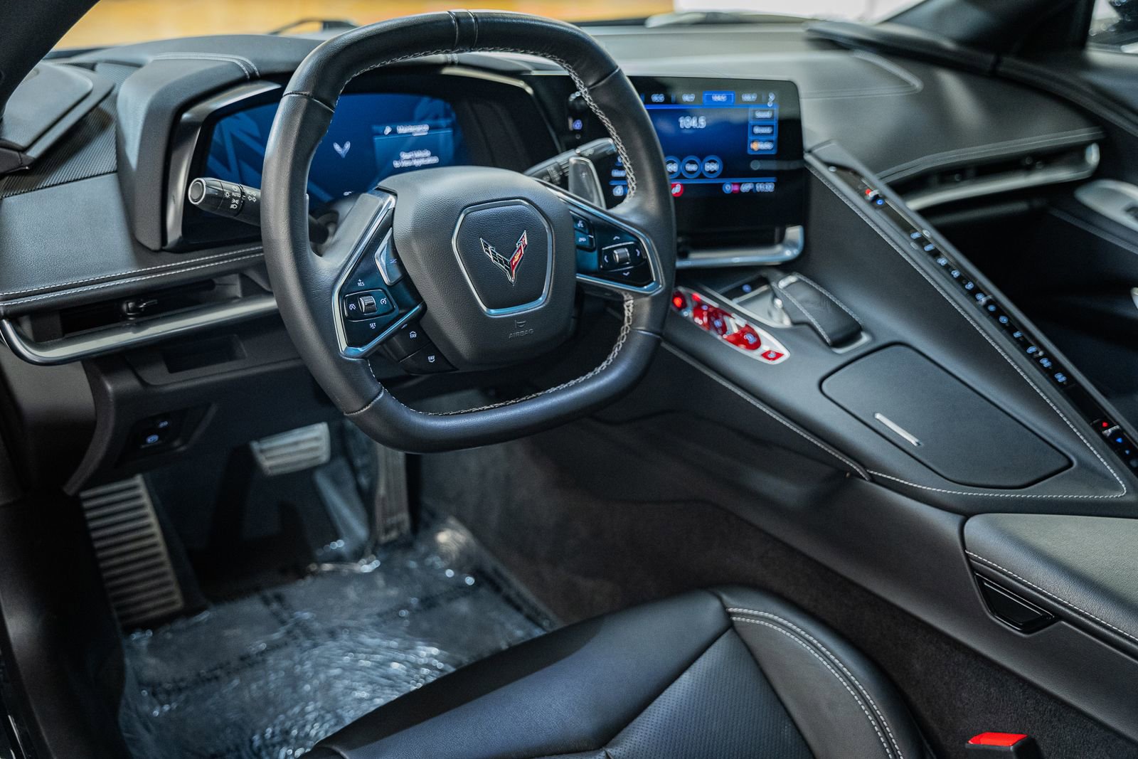 Used 2022 Chevrolet Corvette Stingray Coupe w/ 1LT image 26