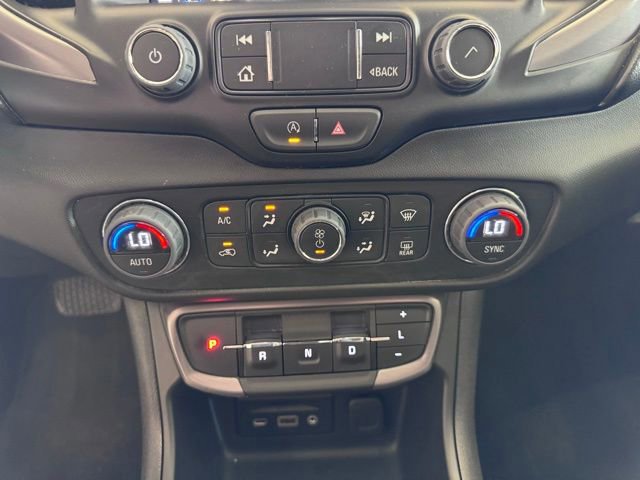 Used 2024 GMC Terrain AT4 image 22