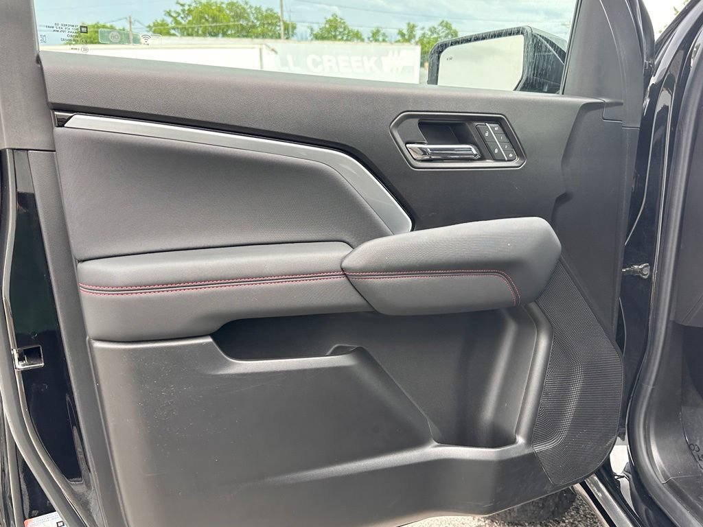 Used 2023 Chevrolet Colorado Z71 w/ Z71 Convenience Package 2 AWD/4WD image 18