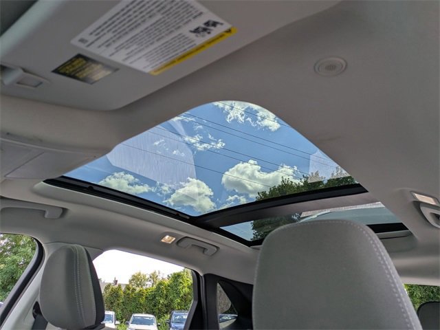 Certified 2022 Ford Escape SE w/ SE Sport Appearance Package image 18