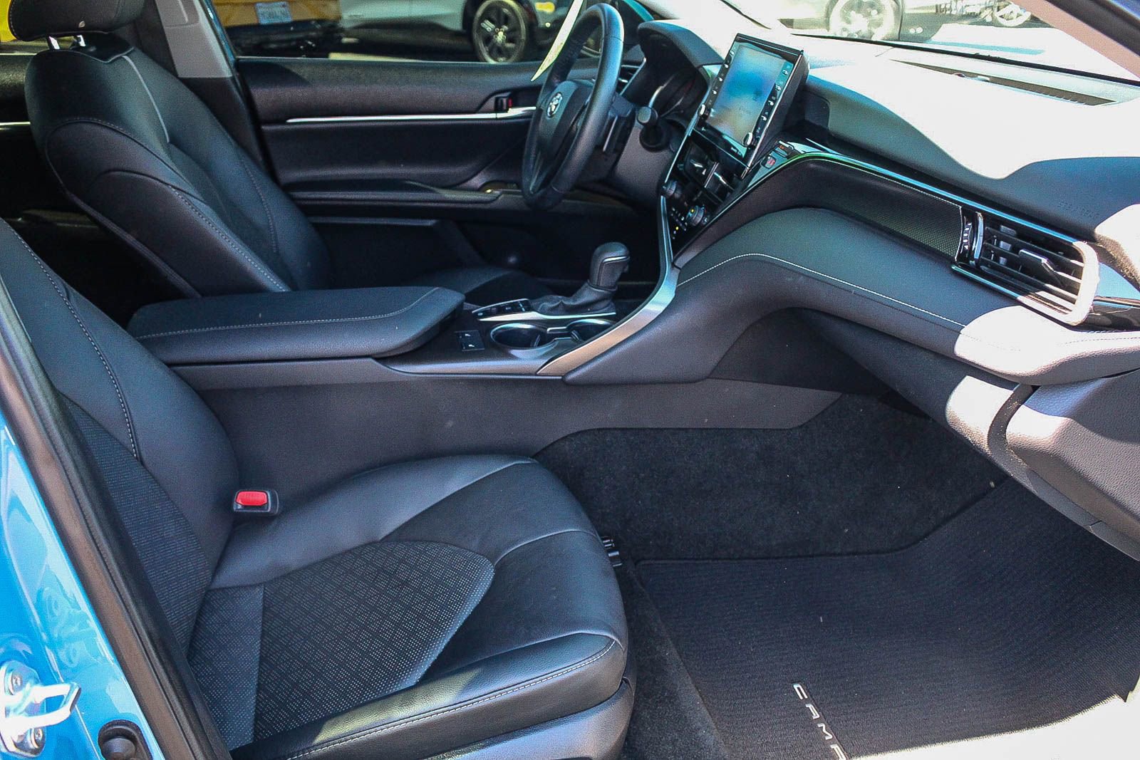 Used 2023 Toyota Camry XSE image 18