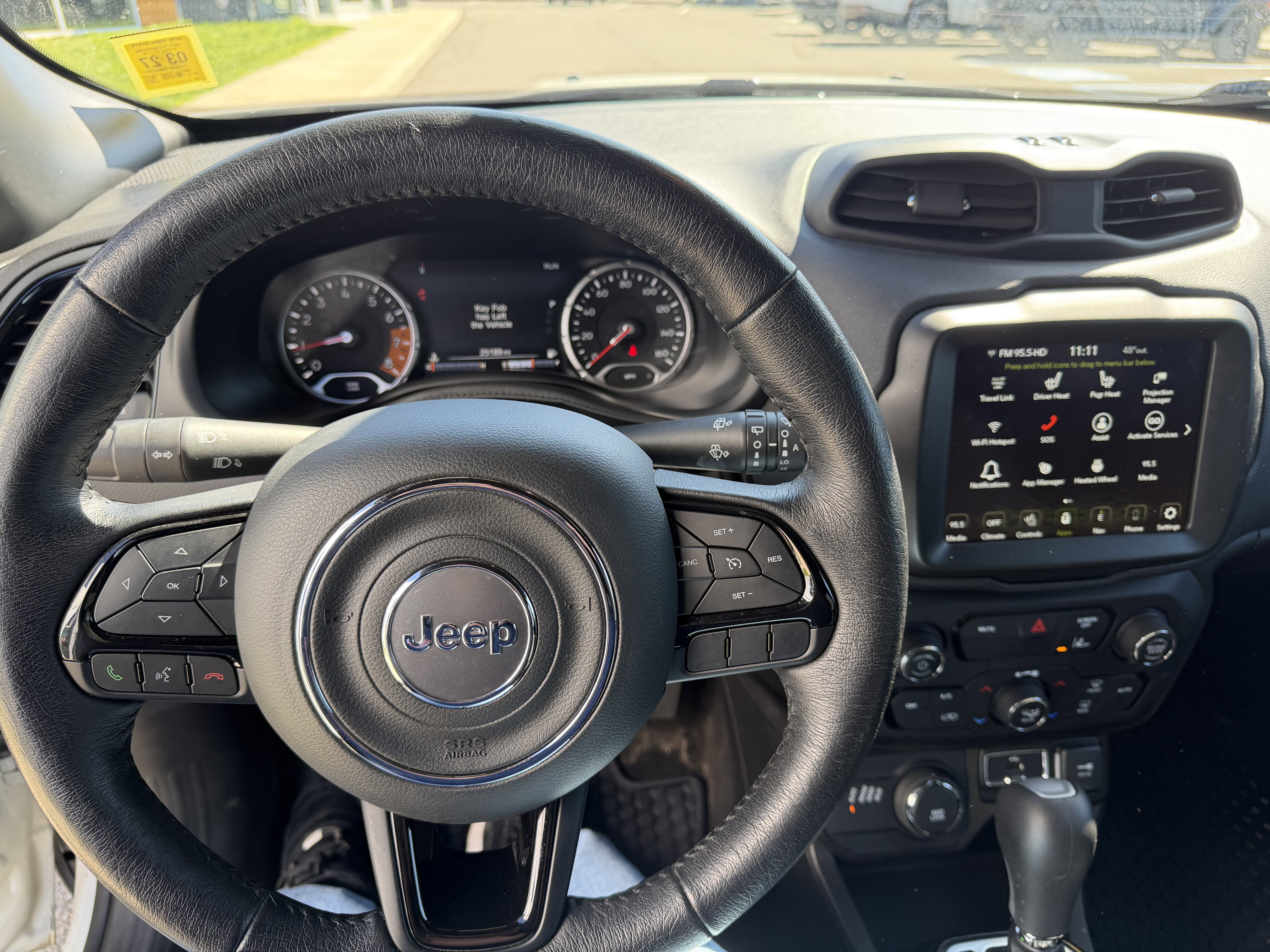 Used 2022 Jeep Renegade Altitude w/ Convenience Group AWD/4WD image 11