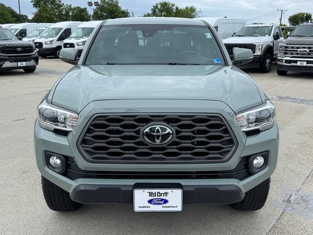 Used 2022 Toyota Tacoma TRD Off-Road w/ Technology Package AWD/4WD image 2