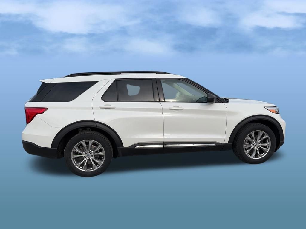 Certified 2023 Ford Explorer XLT w/ Equipment Group 202A image 6