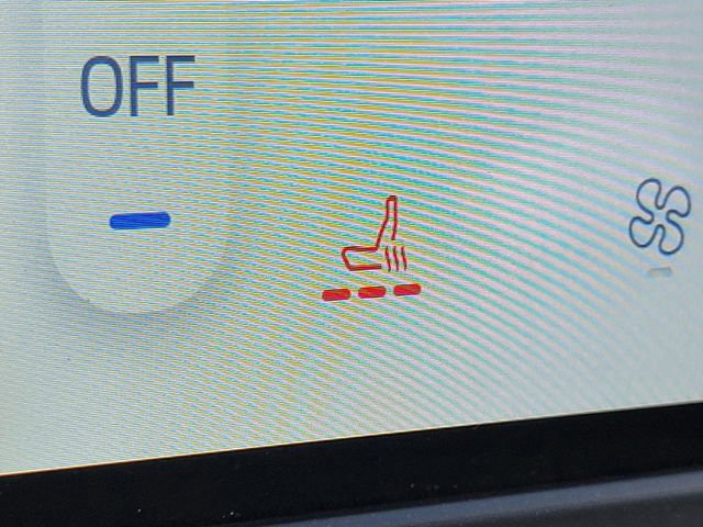 Certified 2024 Ford Edge SEL image 12