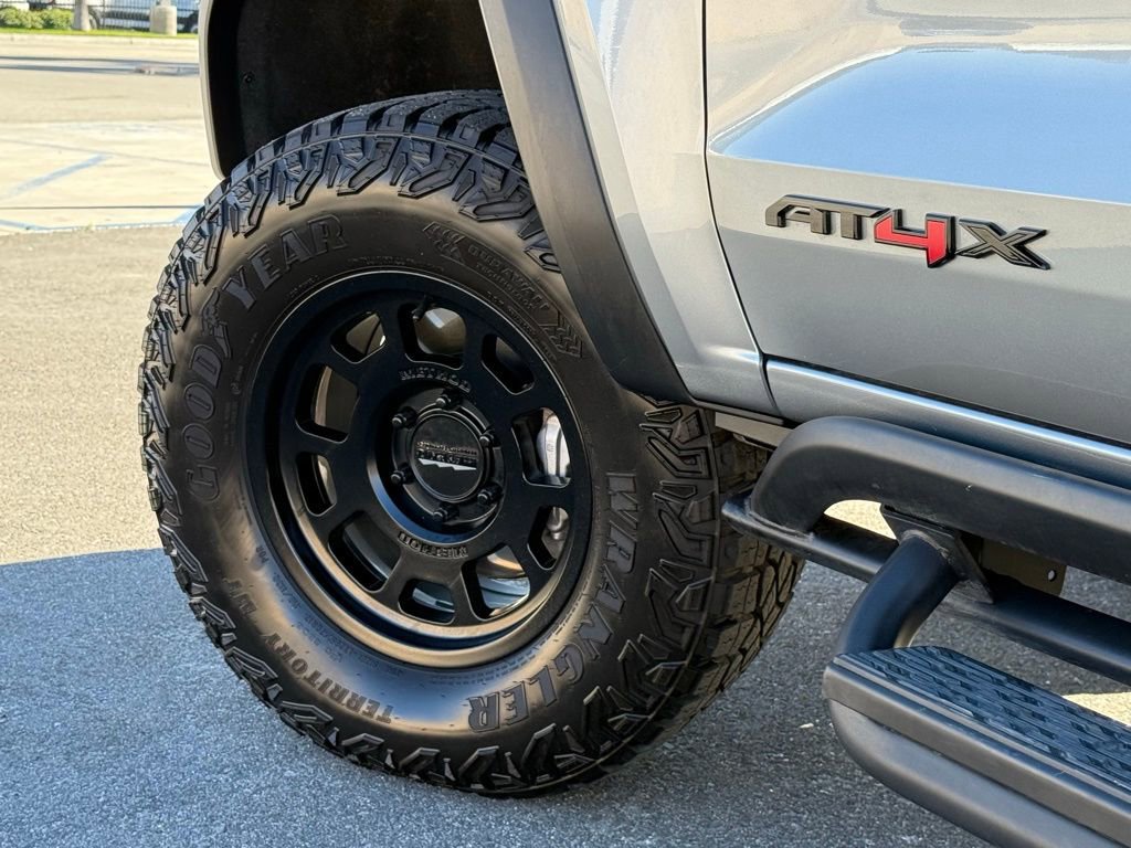 Used 2024 GMC Canyon AT4X image 23