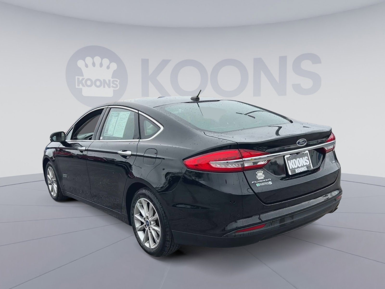 Certified 2018 Ford Fusion Energi SE FWD image 10