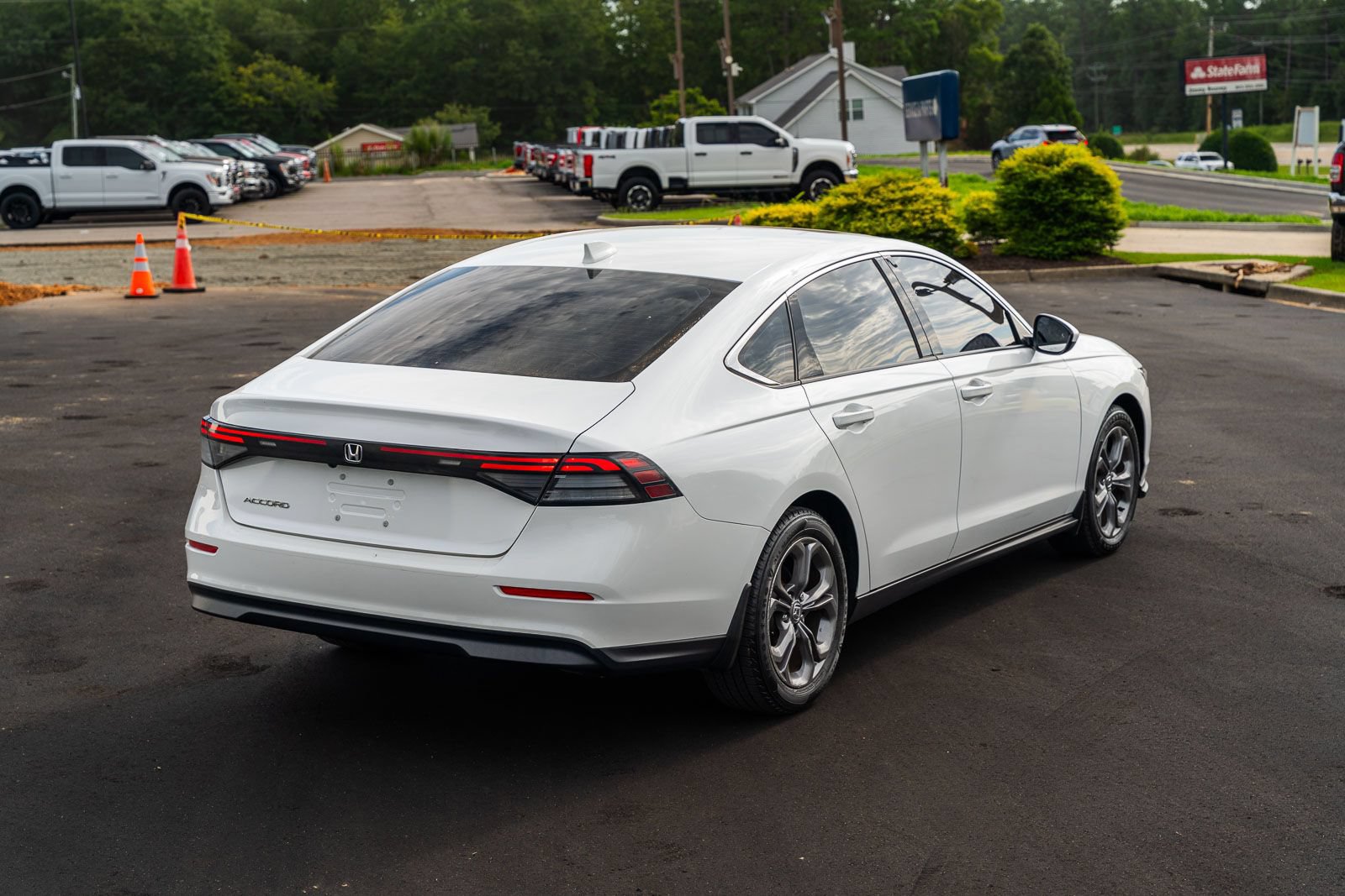 Used 2024 Honda Accord EX image 7