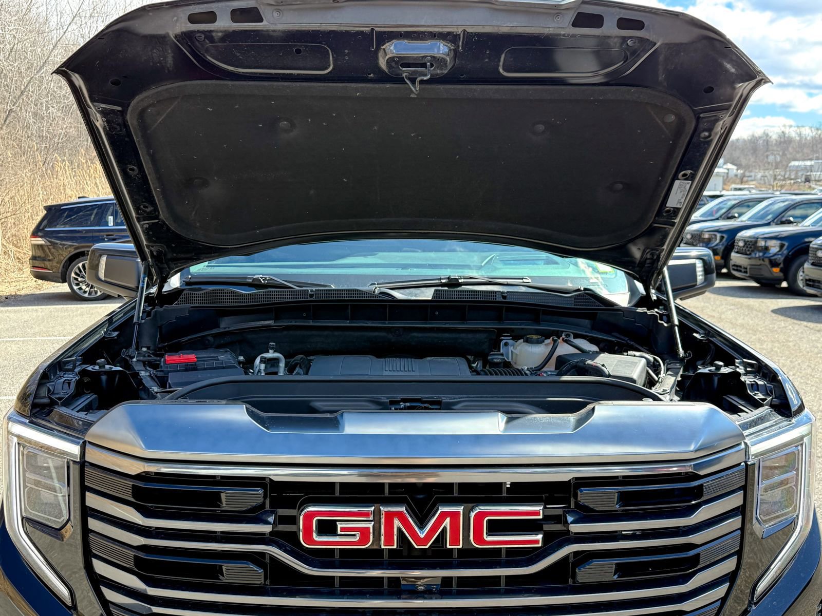 Used 2024 GMC Sierra 1500 AT4 w/ Technology Package image 15