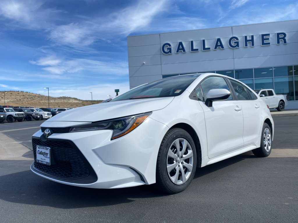 Used 2022 Toyota Corolla LE FWD image 1