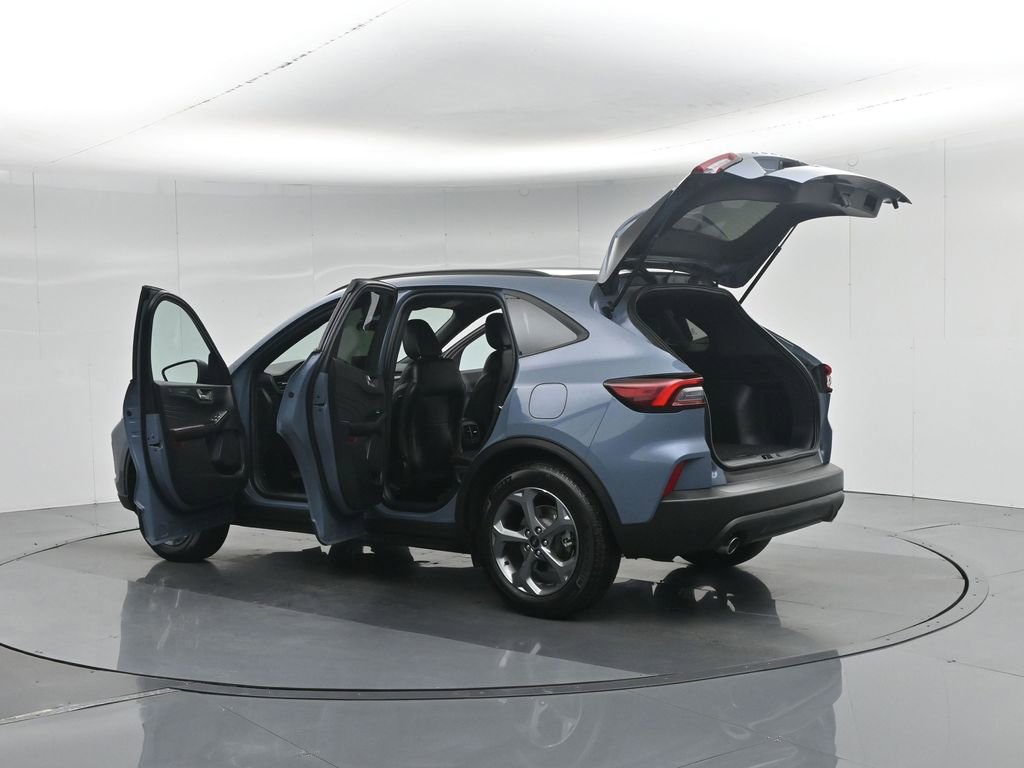 Certified 2025 Ford Escape ST-Line FWD image 36