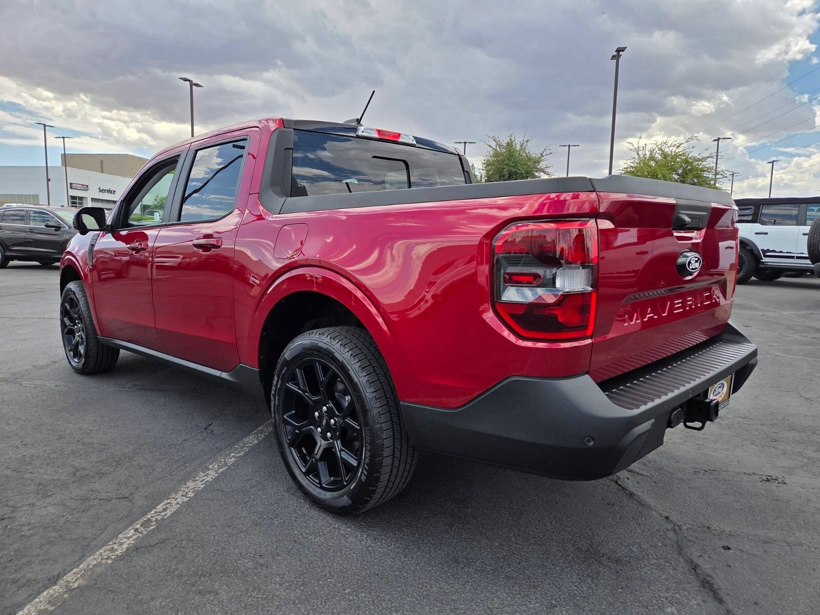 Certified 2025 Ford Maverick Lariat w/ Black Appearance Package AWD/4WD image 4