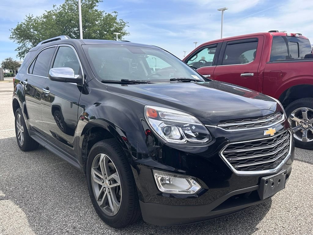 Used 2017 Chevrolet Equinox Premier w/ Enhanced Convenience Package AWD/4WD image 3