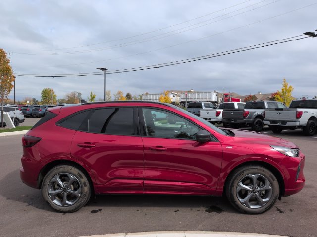 Certified 2024 Ford Escape ST-Line w/ Tech Pack #1 AWD/4WD image 6
