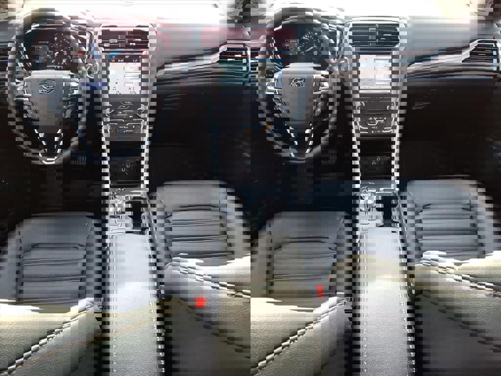 Certified 2019 Ford Fusion SEL image 10