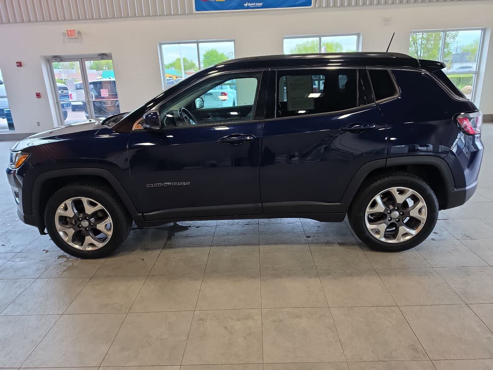Used 2019 Jeep Compass Limited AWD/4WD image 13