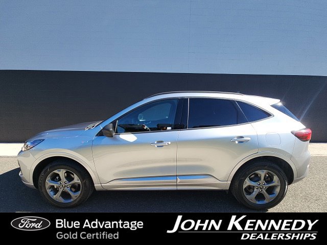 Certified 2024 Ford Escape ST-Line AWD/4WD image 3
