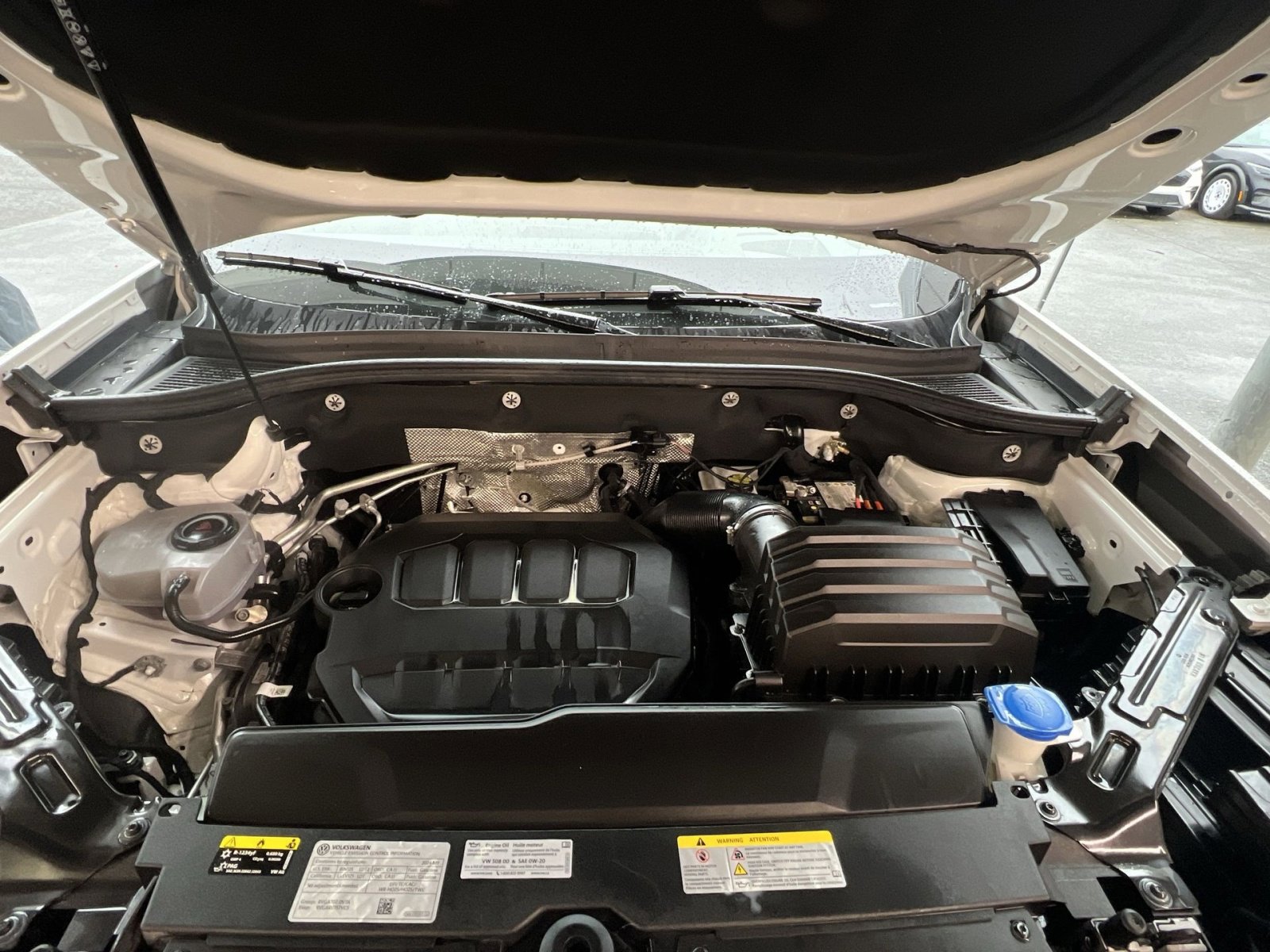 Used 2024 Volkswagen Atlas SEL Premium R-Line AWD/4WD image 36