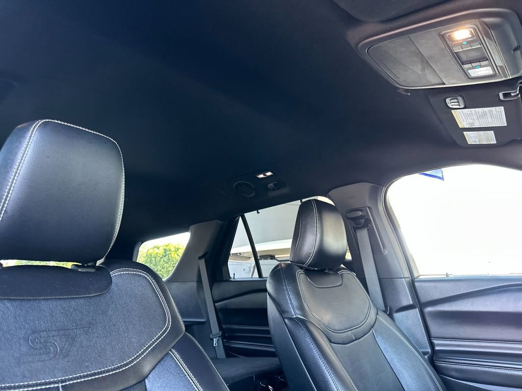 Certified 2020 Ford Explorer ST w/ ST Street Pack image 18