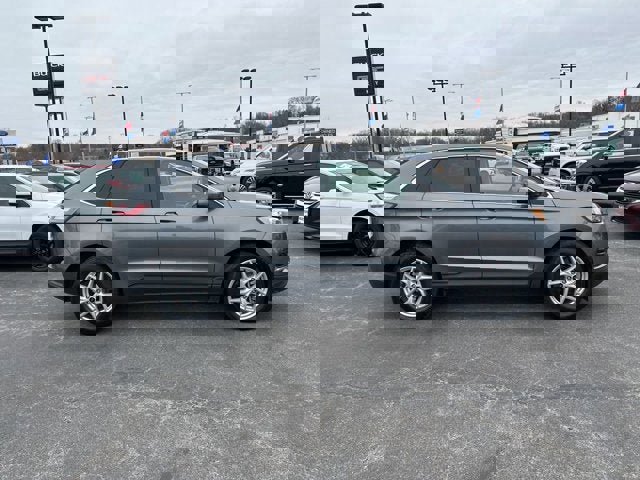 Certified 2024 Ford Edge SEL image 2