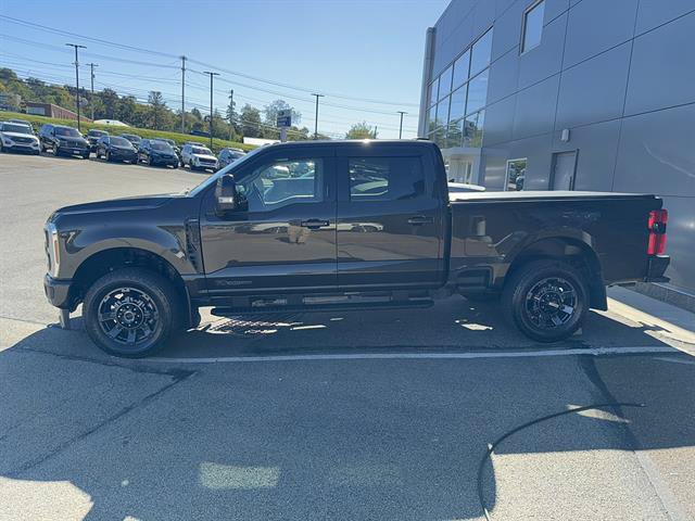 Certified 2024 Ford F250 Lariat w/ Lariat Ultimate Package AWD/4WD image 2