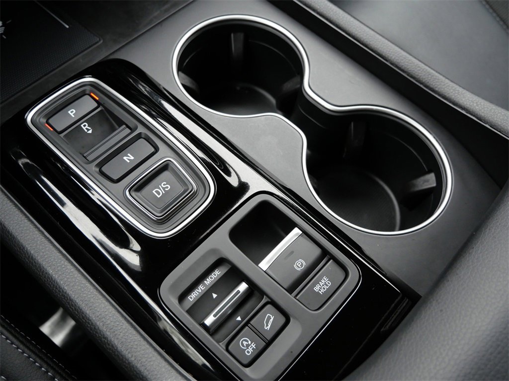 Used 2024 Honda Pilot Touring image 22