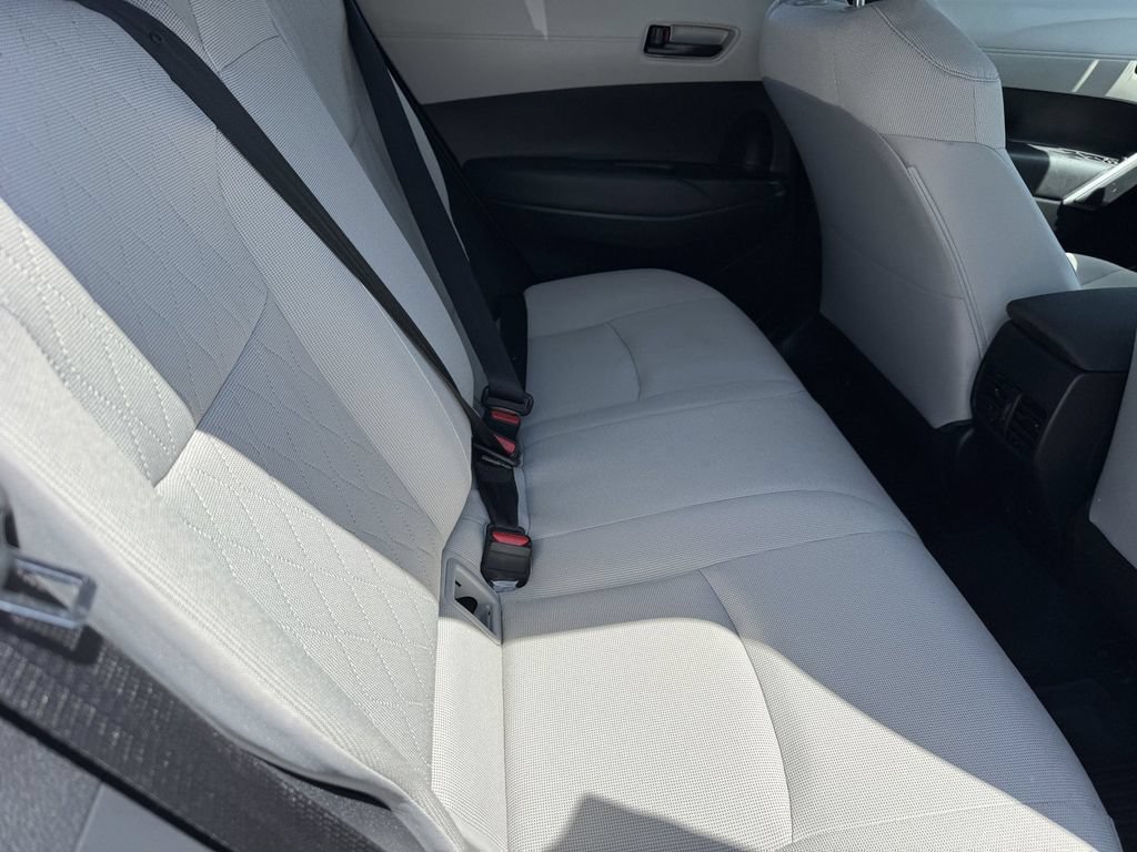 Used 2022 Toyota Corolla Cross LE FWD image 10