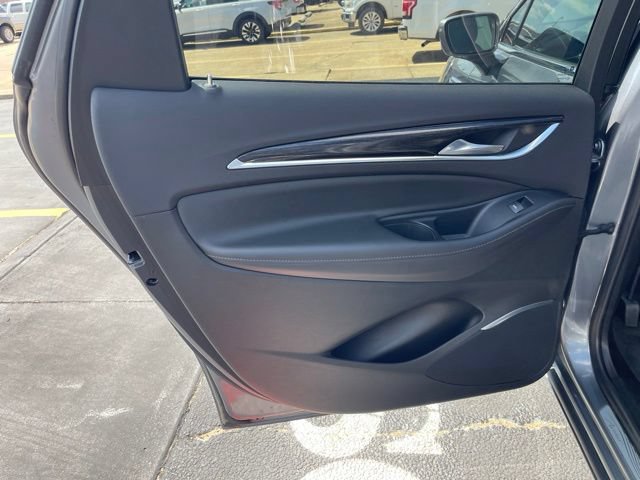 Used 2020 Buick Enclave Avenir w/ Avenir Technology Package FWD image 17
