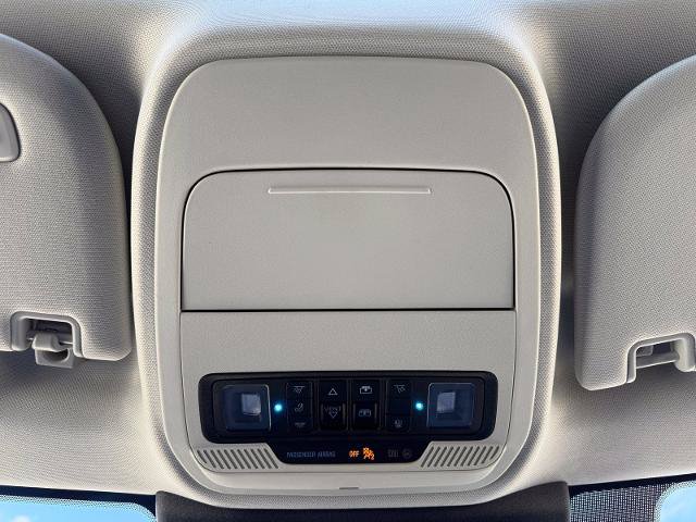 Certified 2025 Ford Expedition Active AWD/4WD image 36