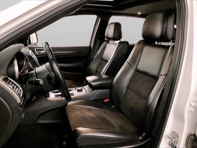 Used 2022 Jeep Grand Cherokee Laredo X AWD/4WD image 24