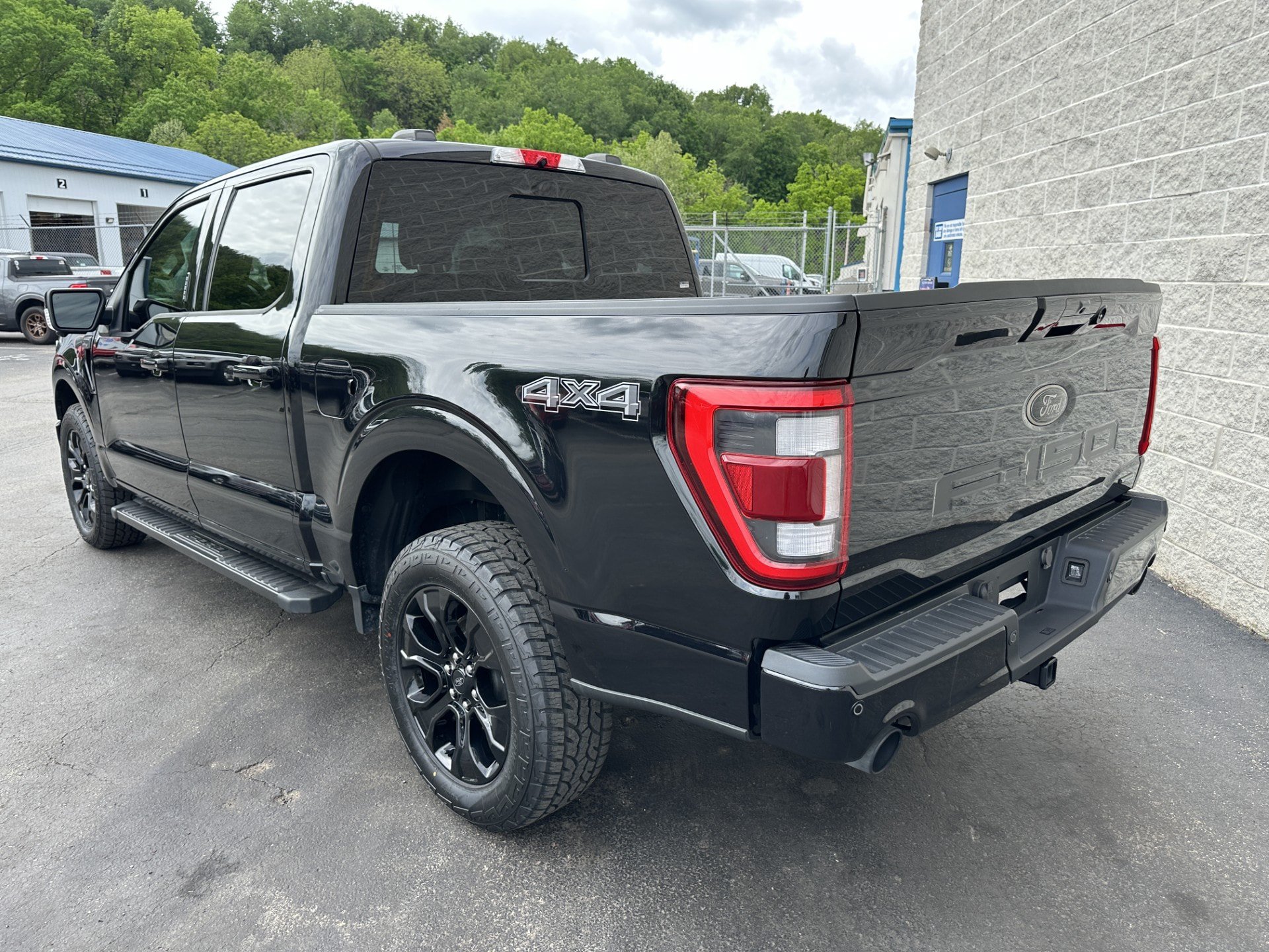 Certified 2023 Ford F150 Lariat w/ Equipment Group 502A High AWD/4WD image 5