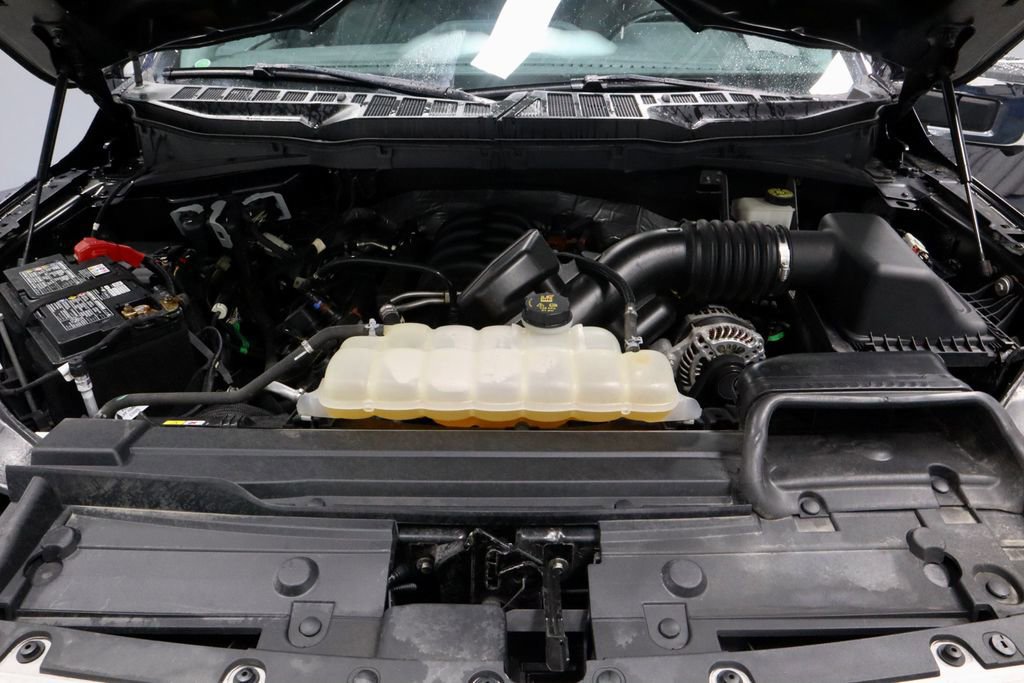 Certified 2021 Ford F150 Lariat w/ Equipment Group 502A High image 19