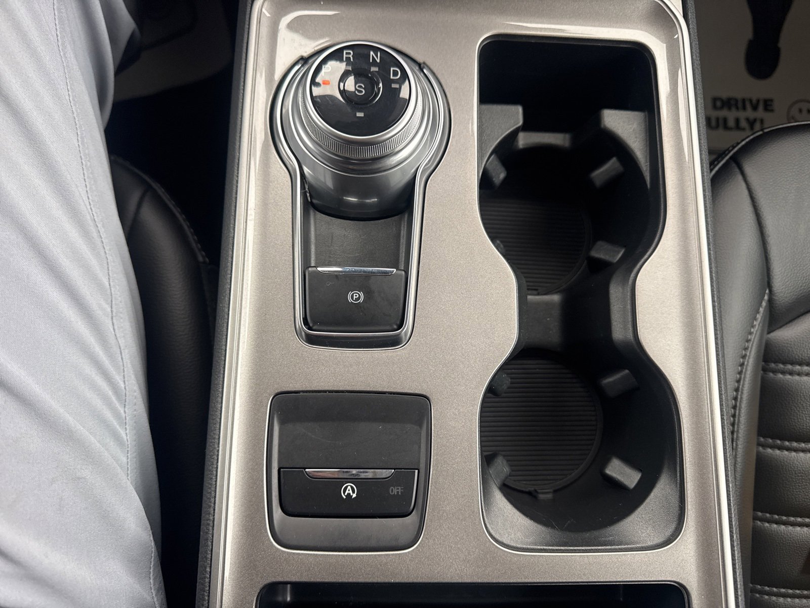 Certified 2024 Ford Edge SEL w/ Convenience Package image 32