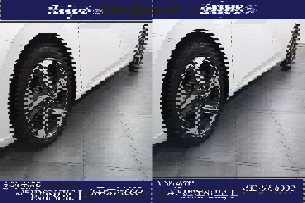 Used 2021 Hyundai Elantra Limited image 31