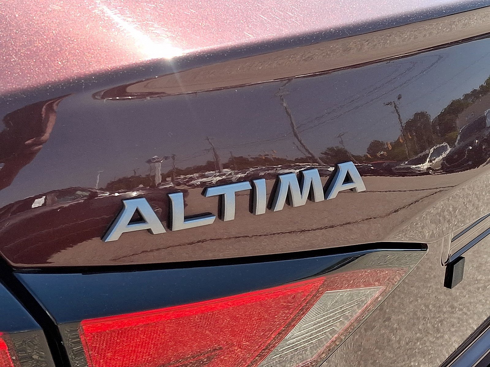 Used 2024 Nissan Altima 2.5 SV FWD image 30