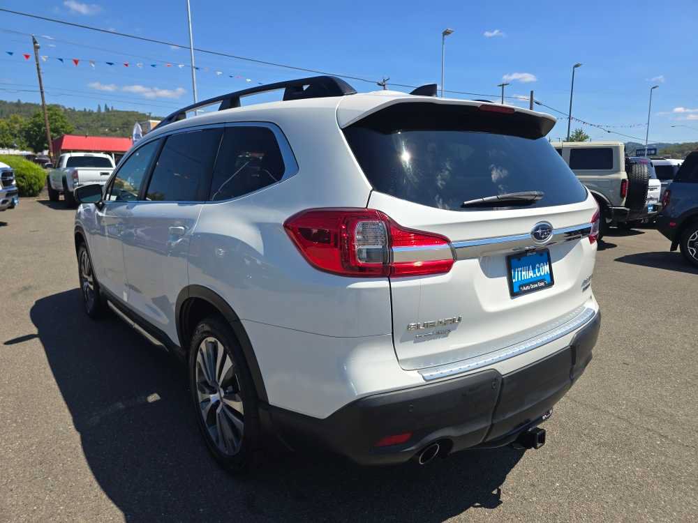 Used 2020 Subaru Ascent Limited w/ Technology Package AWD/4WD image 3