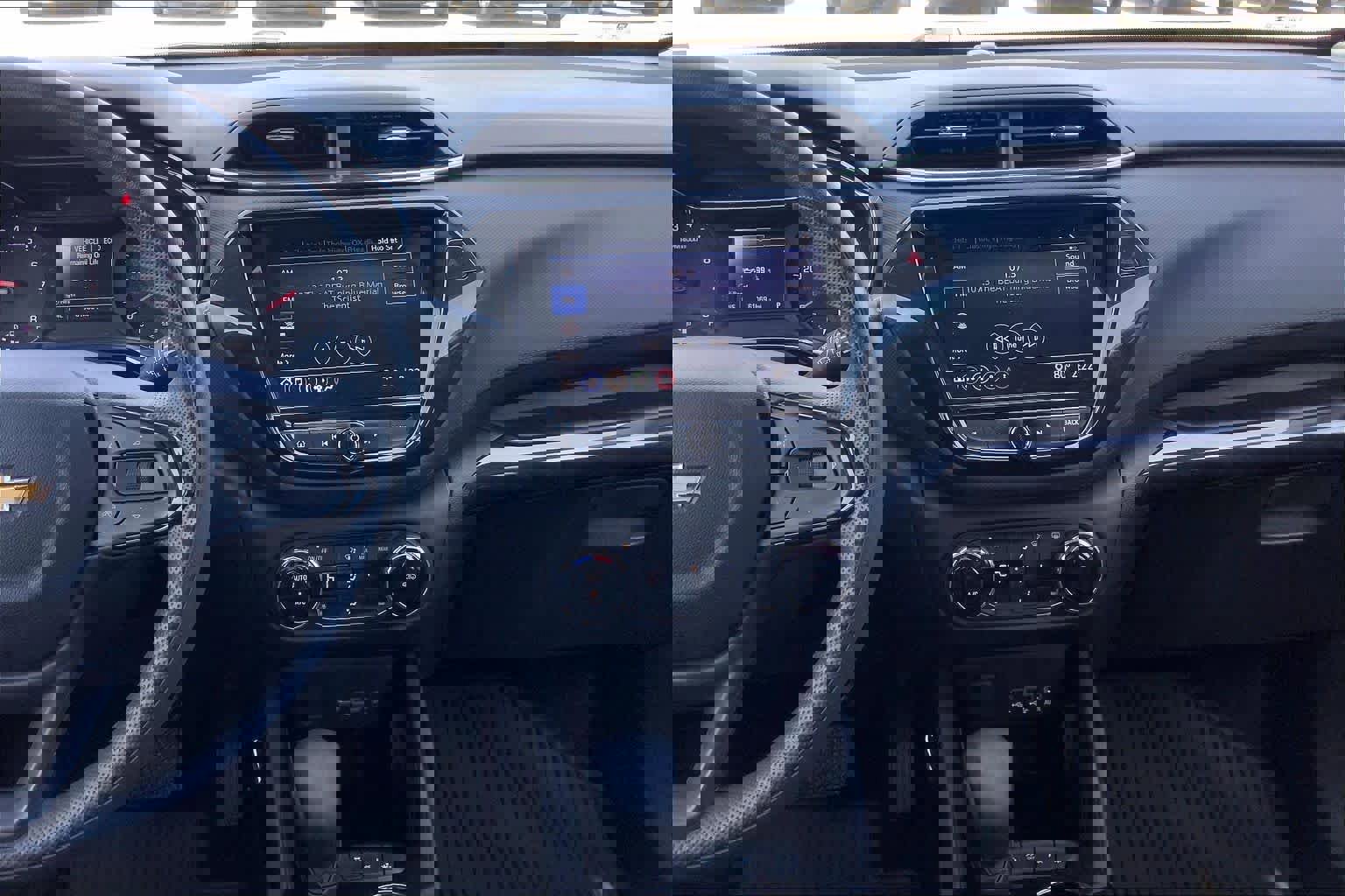 Used 2021 Chevrolet TrailBlazer LT w/ Convenience Package image 9