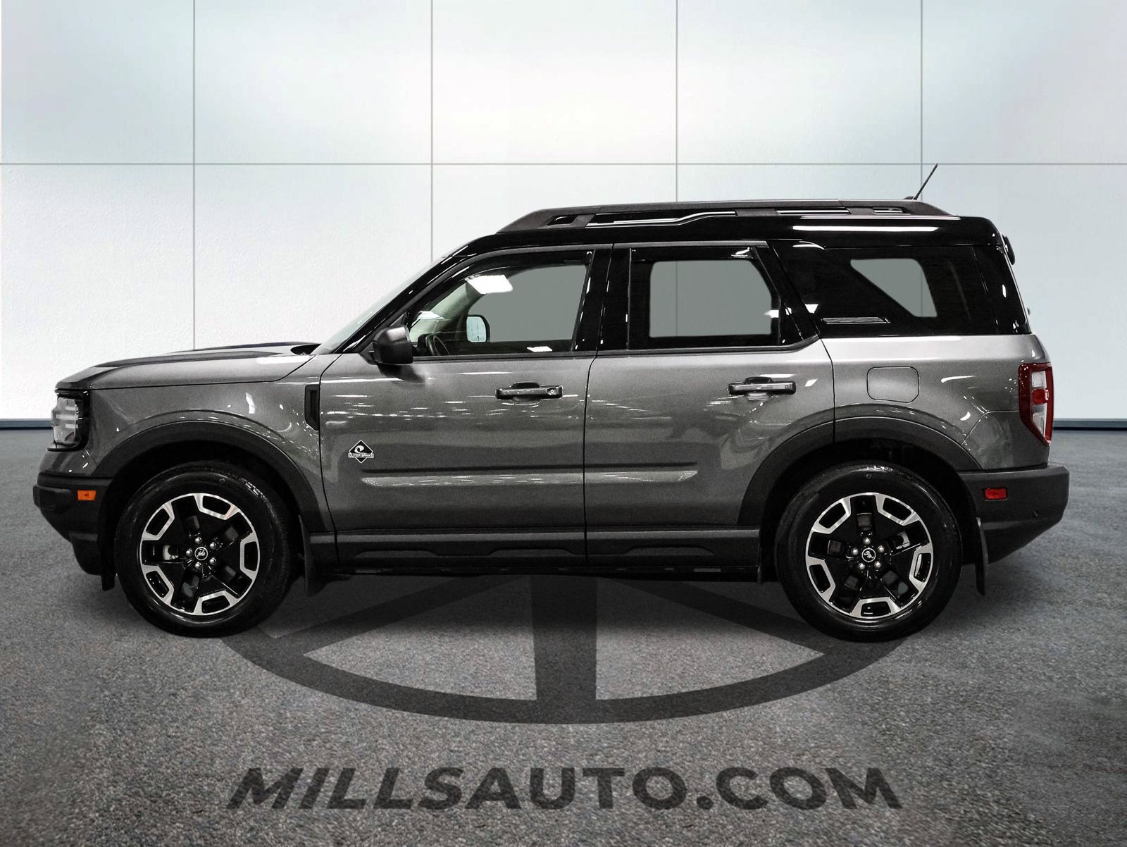 Certified 2024 Ford Bronco Sport Outer Banks w/ Tech Package AWD/4WD image 3