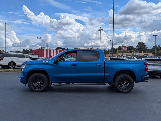 Used 2023 Chevrolet Silverado 1500 RST w/ Z71 Off-Road Package image 2