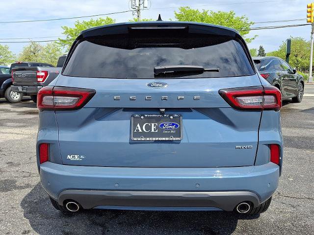 Certified 2023 Ford Escape ST-Line w/ Tech Pack #1 AWD/4WD image 3