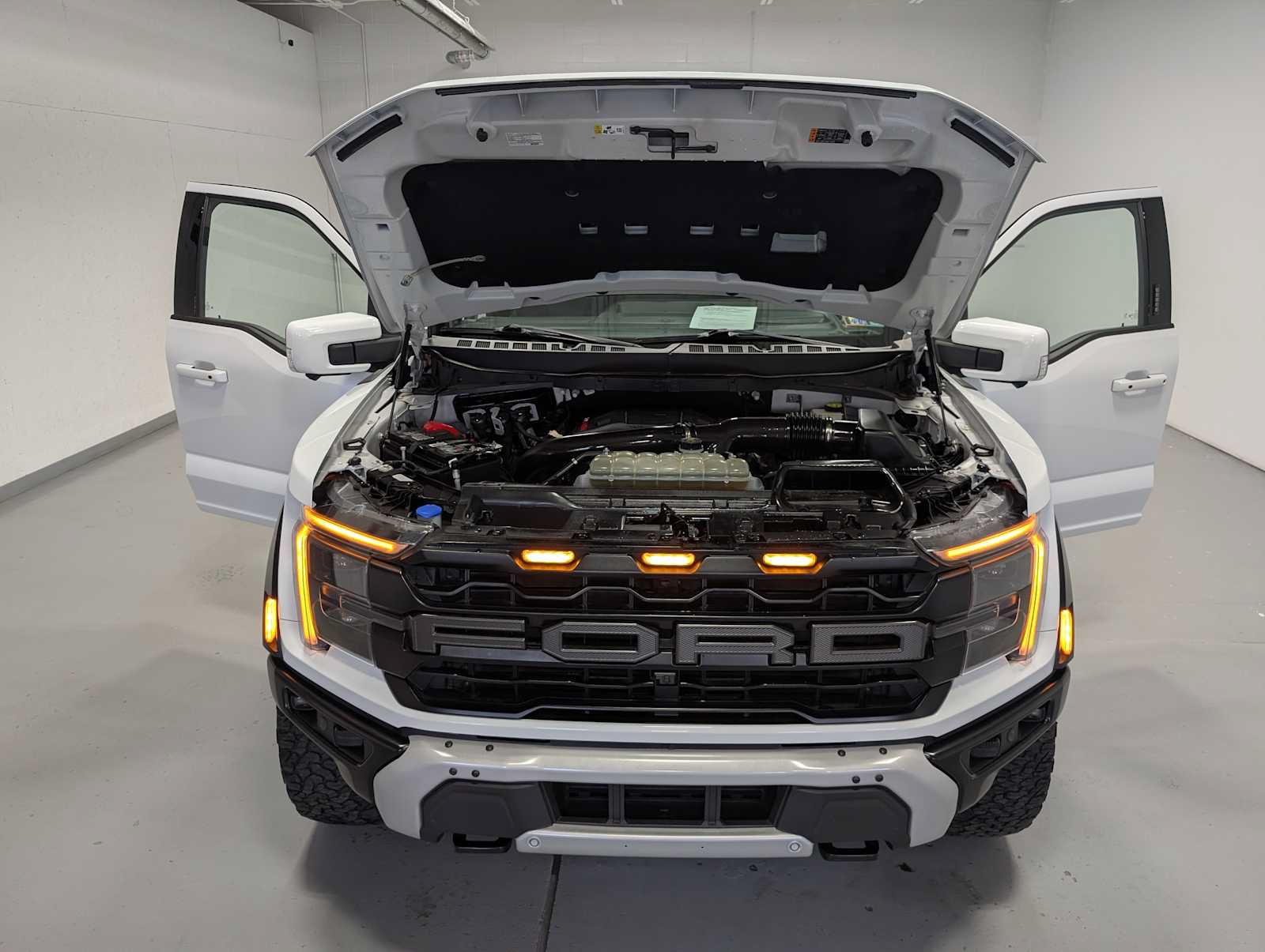 Certified 2024 Ford F150 Raptor AWD/4WD image 13