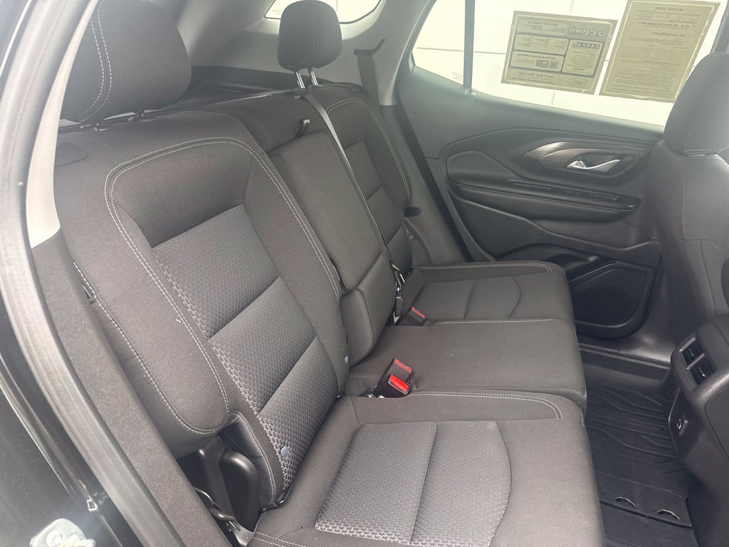 Used 2024 GMC Terrain SLE w/ Driver Convenience Package FWD image 31