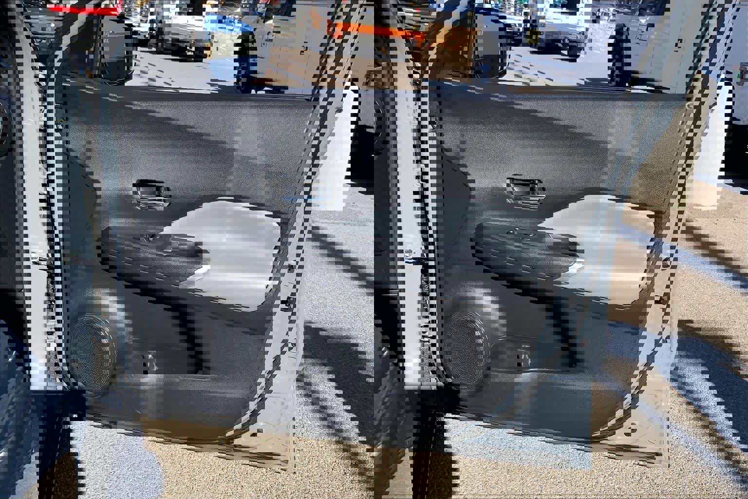 Used 2023 Nissan Kicks SR w/ SR Premium Package image 22