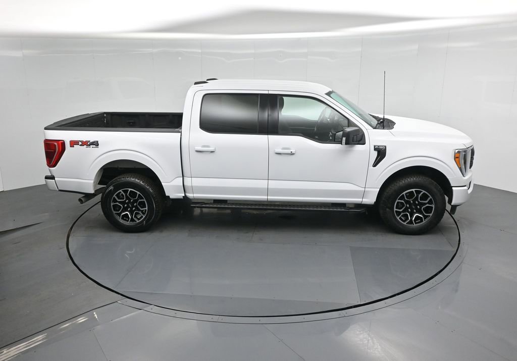 Certified 2022 Ford F150 XLT w/ Equipment Group 302A High image 40