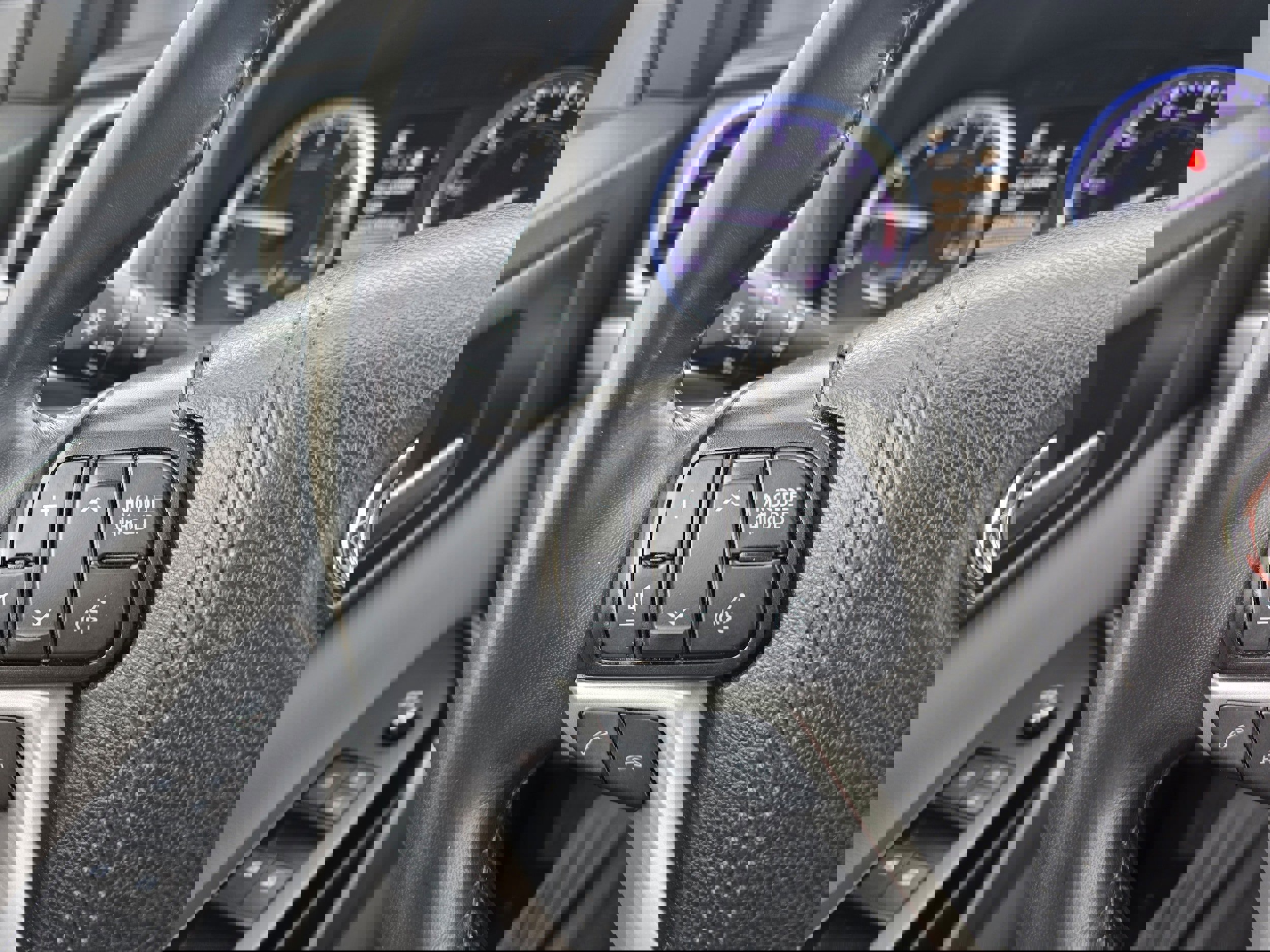 Used 2019 Toyota Highlander SE image 16