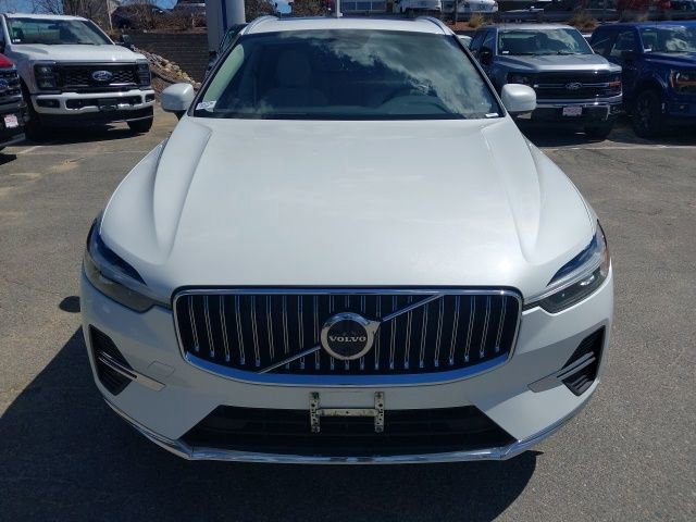 Used 2023 Volvo XC60 B5 Plus AWD/4WD image 12